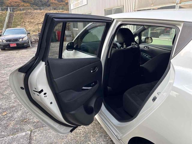 リーフ Ｇ　バックカメラ　ナビ　ＴＶ　オートクルーズコントロール　アルミホイール　スマートキー　電動格納ミラー　シートヒーター　ＣＶＴ　盗難防止システム　衝突安全ボディ　記録簿　ＡＢＳ　ＥＳＣ　ＣＤ（27枚目）