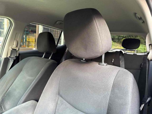 リーフ Ｇ　バックカメラ　ナビ　ＴＶ　オートクルーズコントロール　アルミホイール　スマートキー　電動格納ミラー　シートヒーター　ＣＶＴ　盗難防止システム　衝突安全ボディ　記録簿　ＡＢＳ　ＥＳＣ　ＣＤ（30枚目）