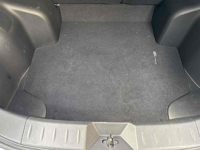 リーフ Ｇ　バックカメラ　ナビ　ＴＶ　オートクルーズコントロール　アルミホイール　スマートキー　電動格納ミラー　シートヒーター　ＣＶＴ　盗難防止システム　衝突安全ボディ　記録簿　ＡＢＳ　ＥＳＣ　ＣＤ（37枚目）