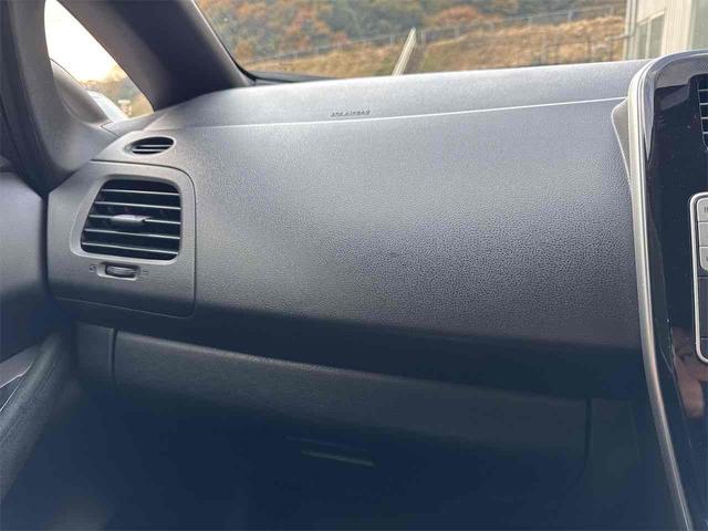 リーフ Ｇ　バックカメラ　ナビ　ＴＶ　オートクルーズコントロール　アルミホイール　スマートキー　電動格納ミラー　シートヒーター　ＣＶＴ　盗難防止システム　衝突安全ボディ　記録簿　ＡＢＳ　ＥＳＣ　ＣＤ（47枚目）