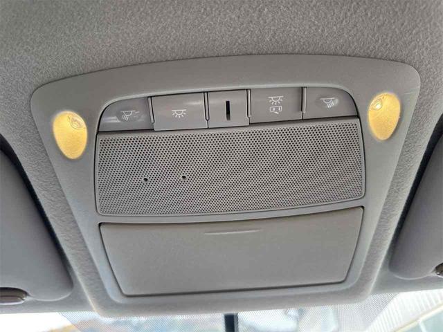 リーフ Ｇ　バックカメラ　ナビ　ＴＶ　オートクルーズコントロール　アルミホイール　スマートキー　電動格納ミラー　シートヒーター　ＣＶＴ　盗難防止システム　衝突安全ボディ　記録簿　ＡＢＳ　ＥＳＣ　ＣＤ（52枚目）