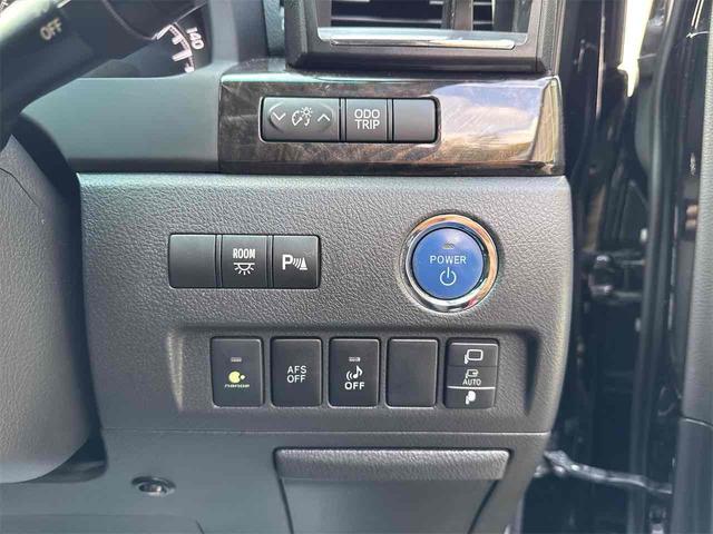 ヴェルファイアハイブリッド ZR 4WD ハイブリッド ETC バックカメラ ナビ TV 両側電動スライドドア クリアランスソナー オートクルーズコントロール オートライト HID パワーシート スマートキー 電動格納ミラー CVT(9枚目)