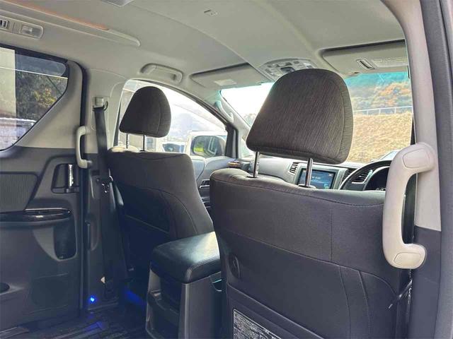 ヴェルファイアハイブリッド ZR 4WD ハイブリッド ETC バックカメラ ナビ TV 両側電動スライドドア クリアランスソナー オートクルーズコントロール オートライト HID パワーシート スマートキー 電動格納ミラー CVT(38枚目)