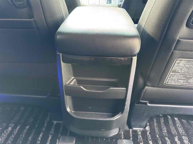 ヴェルファイアハイブリッド ZR 4WD ハイブリッド ETC バックカメラ ナビ TV 両側電動スライドドア クリアランスソナー オートクルーズコントロール オートライト HID パワーシート スマートキー 電動格納ミラー CVT(39枚目)