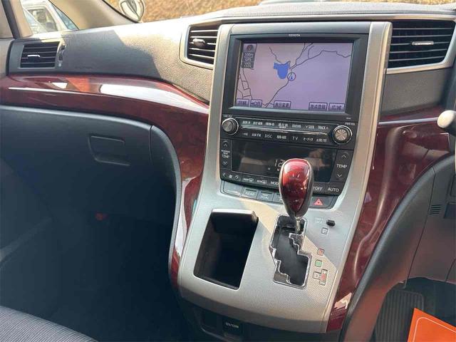 ヴェルファイア 2.4X ETC バックカメラ ナビ TV クリアランスソナー 両側電動スライドドア オートライト HID サンルーフ スマートキー 電動格納ミラー 後席モニター 3列シート CVT アルミホイール CD(56枚目)