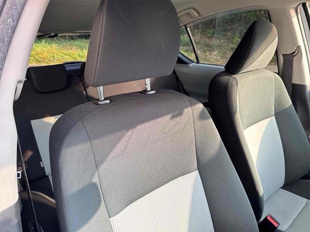 アクア Ｓ　ＥＴＣ　アルミホイール　スマートキー　電動格納ミラー　ＣＶＴ　衝突安全ボディ　ＡＢＳ　ＥＳＣ　エアコン　パワーステアリング　パワーウィンドウ（28枚目）