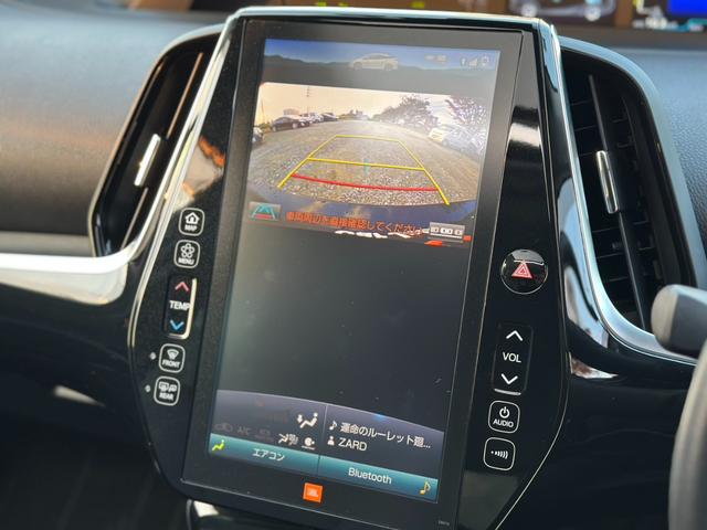 プリウス Ａプレミアム　サンルーフ　１１．６型ナビ　ＪＢＬプレミアムサウンド　ワイヤレス充電　ＩＴＳコネクト　モデリスタフルエアロ　ＴＲＤ１８インチアルミ　シートヒーター＆シートベンチレーション　リバース連動ミラー　禁煙車（6枚目）