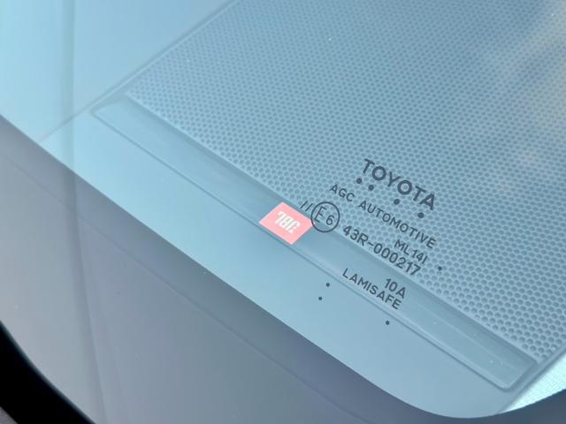 プリウス Ａプレミアム　サンルーフ　１１．６型ナビ　ＪＢＬプレミアムサウンド　ワイヤレス充電　ＩＴＳコネクト　モデリスタフルエアロ　ＴＲＤ１８インチアルミ　シートヒーター＆シートベンチレーション　リバース連動ミラー　禁煙車（7枚目）