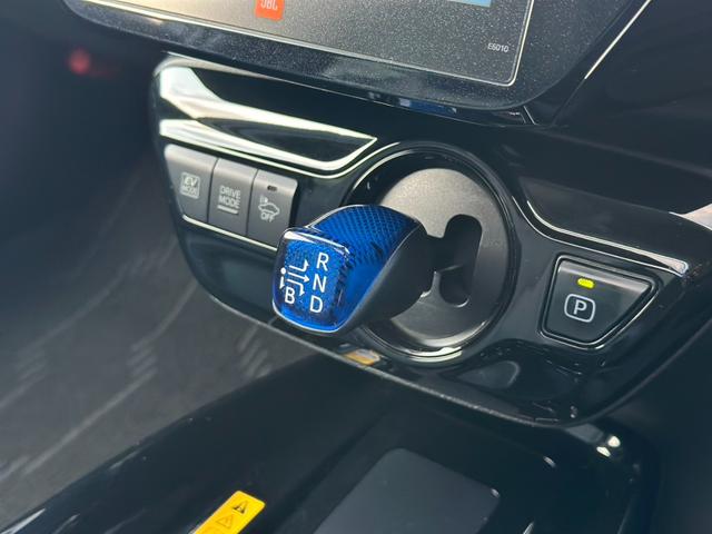 プリウス Ａプレミアム　サンルーフ　１１．６型ナビ　ＪＢＬプレミアムサウンド　ワイヤレス充電　ＩＴＳコネクト　モデリスタフルエアロ　ＴＲＤ１８インチアルミ　シートヒーター＆シートベンチレーション　リバース連動ミラー　禁煙車（58枚目）