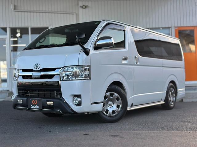 ハイエースバン スーパーＧＬ　５０ＴＨ　アニバーサリーリミテッド　ガソリンモデル　寒冷地仕様　リヤフォグランプ　ＴＲＤフルエアロ　パワースライドドア　フローティングナビ　ＴＶ　バックカメラ　ＥＴＣ　スマートキー　トヨタセーフティセンス　リヤコーナーセンサー　禁煙車（21枚目）