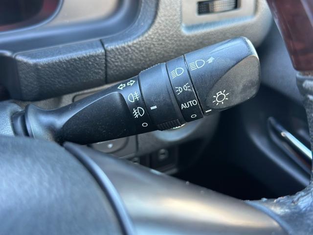 ハイエースバン スーパーＧＬ　５０ＴＨ　アニバーサリーリミテッド　ガソリンモデル　寒冷地仕様　リヤフォグランプ　ＴＲＤフルエアロ　パワースライドドア　フローティングナビ　ＴＶ　バックカメラ　ＥＴＣ　スマートキー　トヨタセーフティセンス　リヤコーナーセンサー　禁煙車（45枚目）