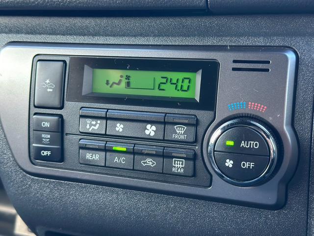 ハイエースバン スーパーＧＬ　５０ＴＨ　アニバーサリーリミテッド　ガソリンモデル　寒冷地仕様　リヤフォグランプ　ＴＲＤフルエアロ　パワースライドドア　フローティングナビ　ＴＶ　バックカメラ　ＥＴＣ　スマートキー　トヨタセーフティセンス　リヤコーナーセンサー　禁煙車（49枚目）