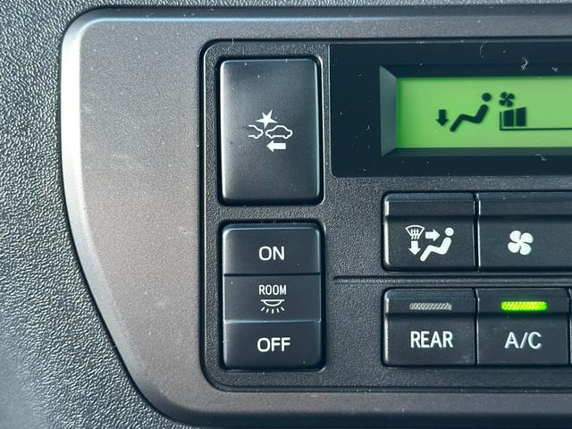 ハイエースバン スーパーＧＬ　５０ＴＨ　アニバーサリーリミテッド　ガソリンモデル　寒冷地仕様　リヤフォグランプ　ＴＲＤフルエアロ　パワースライドドア　フローティングナビ　ＴＶ　バックカメラ　ＥＴＣ　スマートキー　トヨタセーフティセンス　リヤコーナーセンサー　禁煙車（50枚目）