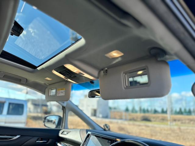ヴェルファイア ２．５Ｚ　８人乗り／サンルーフ／１０型ナビ／ＴＶ／Ｂｌｕｅｔｏｏｔｈ／ＥＴＣ／１２．８型後席モニター／両側パワースライドドア／バックドアイージークローザー／スマートキー２本／ワンオーナー／記録簿／禁煙車（54枚目）