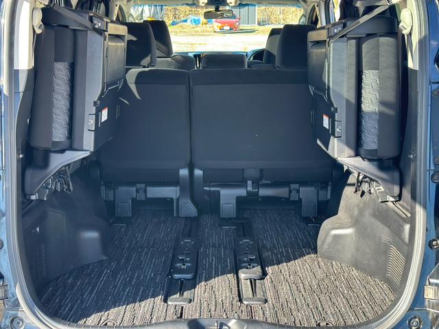 ヴェルファイア ２．５Ｚ　８人乗り／サンルーフ／１０型ナビ／ＴＶ／Ｂｌｕｅｔｏｏｔｈ／ＥＴＣ／１２．８型後席モニター／両側パワースライドドア／バックドアイージークローザー／スマートキー２本／ワンオーナー／記録簿／禁煙車（71枚目）