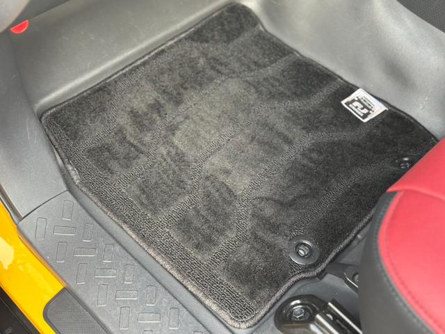 ＦＪクルーザー カラーパッケージ　リフトアップ／マッドテレーンタイヤ／ワイドフェンダー／ラプター塗装／７型ナビ／ＴＶ／Ｂｌｕｅｔｏｏｔｈ／バックカメラ／ＥＴＣ／ＬＥＤヘッドランプ／フォグランプ／シートカバー／クルコン／禁煙車／キーレス（68枚目）