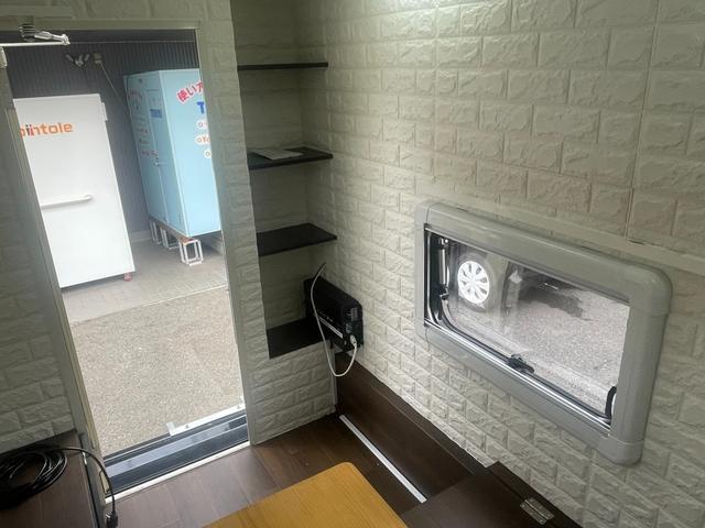 キャリイトラック 　トリパル　キャンピング　走行充電　ソーラーパネル　１００ａｈサブバッテリー　外部電源（3枚目）