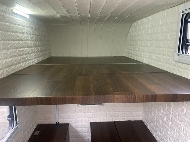 キャリイトラック 　トリパル　キャンピング　走行充電　ソーラーパネル　１００ａｈサブバッテリー　外部電源（6枚目）