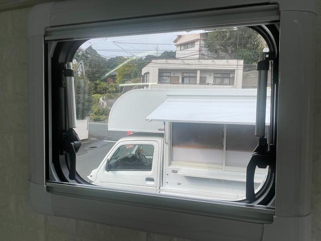 キャリイトラック 　トリパル　キャンピング　走行充電　ソーラーパネル　１００ａｈサブバッテリー　外部電源（12枚目）