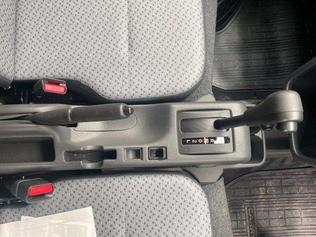 キャリイトラック 　トリパル　キャンピング　走行充電　ソーラーパネル　１００ａｈサブバッテリー　外部電源（30枚目）