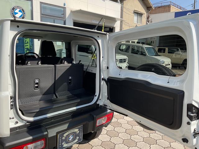 画面が大きく見やすい８インチナビをオプションにて装着可能です。