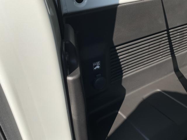 幅広のシートフレームとクッション性能の最適化により、オフロードでの優れた乗り心地を確保。