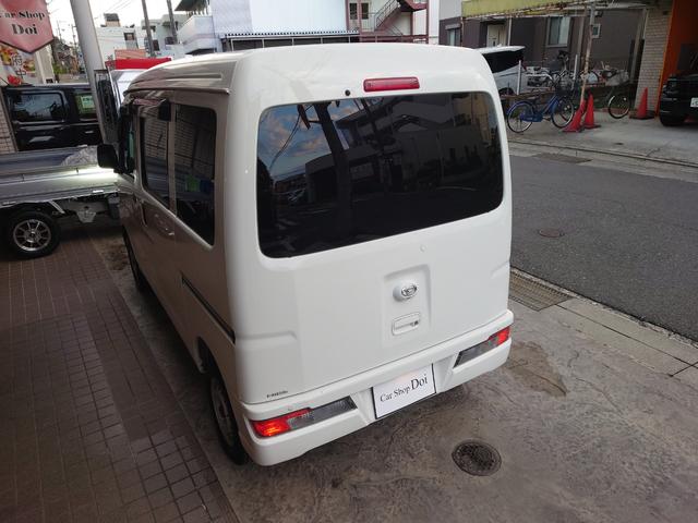 ハイゼットカーゴ スペシャルSAIII 10インチディスプレーオーディオ・Bluetooth・バックカメラ・LEDライト・オートライト・オートハイビーム・アイドリングSTOP・衝突軽減ブレーキ・車線逸脱警報・リヤソナー・キーレス&スペア(9枚目)