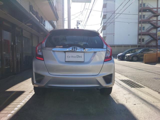 フィットハイブリッド Ｆパッケージ　Ｇａｔｈｅｒｓナビ・（地デジ・ＤＶＤ・ＣＤ・ＳＤ）・バックカメラ・ＥＴＣ・マルチインフォメーションディスプレイ・オートエアコン・スマートキーＸ２・（3枚目）