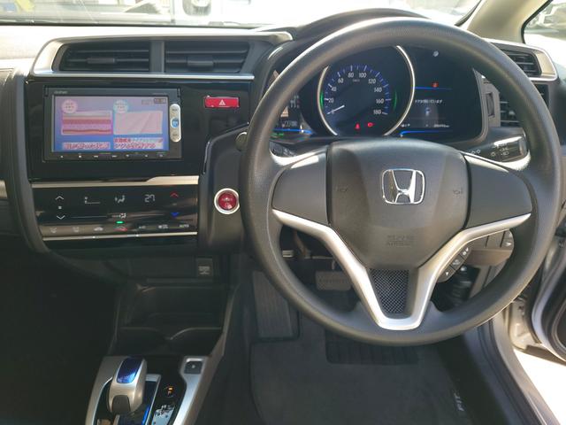 フィットハイブリッド Ｆパッケージ　Ｇａｔｈｅｒｓナビ・（地デジ・ＤＶＤ・ＣＤ・ＳＤ）・バックカメラ・ＥＴＣ・マルチインフォメーションディスプレイ・オートエアコン・スマートキーＸ２・（10枚目）