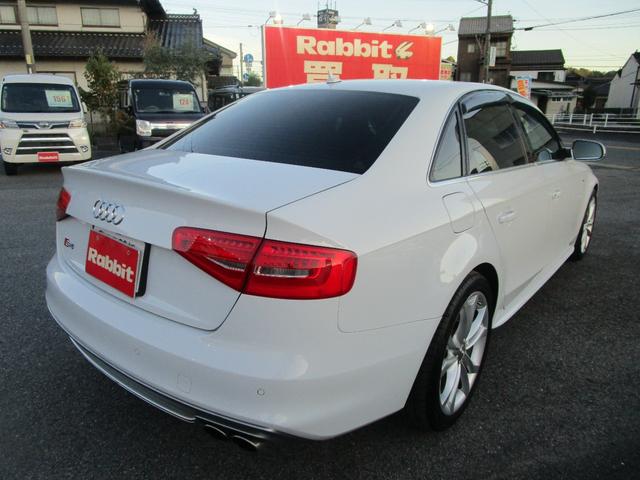 Ｓ４ ベースグレード　３．０クアトロ／４ＷＤ／レザーシート／メーカーナビ／バックカメラ／アウディドライブセレクト／クルコン／シートヒーター／（8枚目）