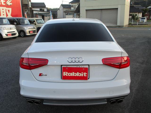 Ｓ４ ベースグレード　３．０クアトロ／４ＷＤ／レザーシート／メーカーナビ／バックカメラ／アウディドライブセレクト／クルコン／シートヒーター／（9枚目）