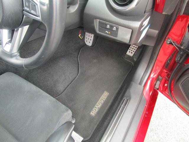 ロードスター RS /メーカーナビ/フルセグTV/バックカメラ/iアクティブセンス/BSM/BOSEサウンド/レカロ製専用シート/OPフルエアロ、アルカンターラ内装パネル、ブレンボキャリパー、レイズAW/社外車高調/(16枚目)