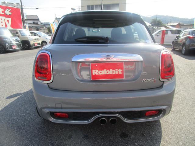 ＭＩＮＩ クーパーＳ　／純正ナビ／エキサイトメントパッケージ／クロムラインエクステリア／パフォーマンスコントロール／スポーツシート／オンボードコンピュータ／（11枚目）