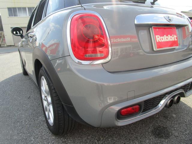 ＭＩＮＩ クーパーＳ　／純正ナビ／エキサイトメントパッケージ／クロムラインエクステリア／パフォーマンスコントロール／スポーツシート／オンボードコンピュータ／（44枚目）