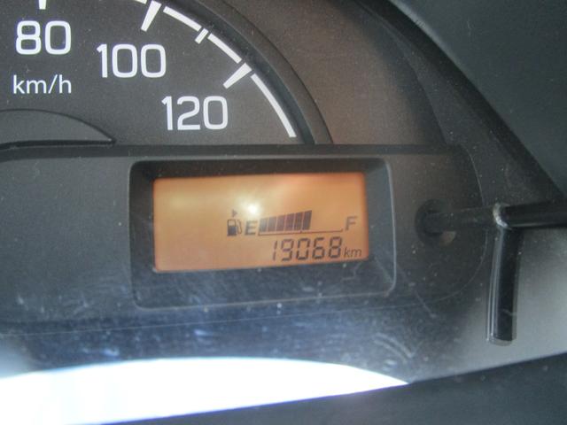 スーパーキャリイ Ｘ　４ＷＤ／リフトアップ／バンパーガード／デフロック／ブレーキサポート／作業灯／リアオーバーフェンダー／キーレス／（17枚目）