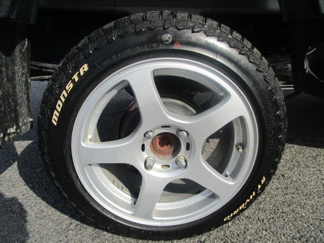 スーパーキャリイ Ｘ　４ＷＤ／リフトアップ／バンパーガード／デフロック／ブレーキサポート／作業灯／リアオーバーフェンダー／キーレス／（29枚目）