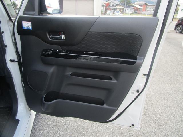 スペーシアカスタム ＸＳ　／パイオニアメモリーナビ／ＤＶＤ視聴／フルセグＴＶ／左側パワースライドドア／プッシュスタート／アイドリングストップ／社外１６インチＡＷ／（17枚目）