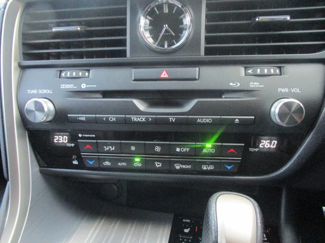 ＲＸ ＲＸ２００ｔ　Ｆスポーツ　／メーカーナビ／フルセグＴＶ／パノラミックビューモニター／ブレーキサポート／ＢＳＭ／ＲＣＴＡ／ＨＵＤ／ステアリングヒーター／サンルーフ／（35枚目）