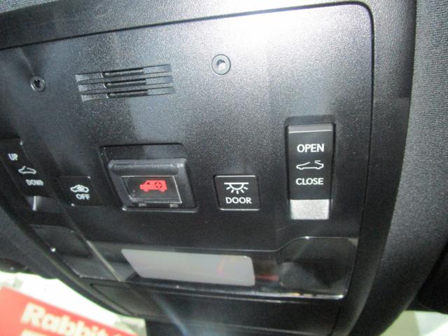 ＲＸ ＲＸ２００ｔ　Ｆスポーツ　／メーカーナビ／フルセグＴＶ／パノラミックビューモニター／ブレーキサポート／ＢＳＭ／ＲＣＴＡ／ＨＵＤ／ステアリングヒーター／サンルーフ／（41枚目）