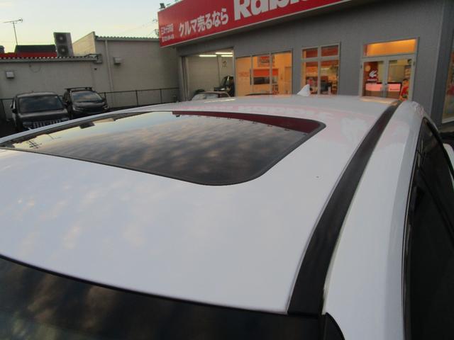 ＲＸ ＲＸ２００ｔ　Ｆスポーツ　／メーカーナビ／フルセグＴＶ／パノラミックビューモニター／ブレーキサポート／ＢＳＭ／ＲＣＴＡ／ＨＵＤ／ステアリングヒーター／サンルーフ／（52枚目）