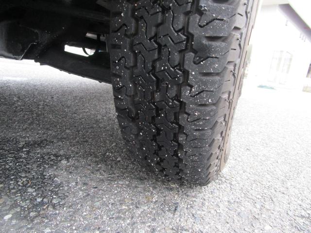 アクティトラック ＳＤＸ　／４ＷＤ／ケンウッドＣＤデッキ／エアコン／パワステ／走行２．８万キロ／（35枚目）