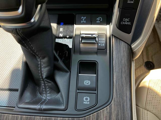 ランドクルーザー ZX ドラレコ ETC2.0 ナビ 全周囲カメラ フルセグTV Bluetooth CD DVD クールBOX 電動リアデフロック 寒冷地仕様 デジタルインナーミラー リアエンター(17枚目)