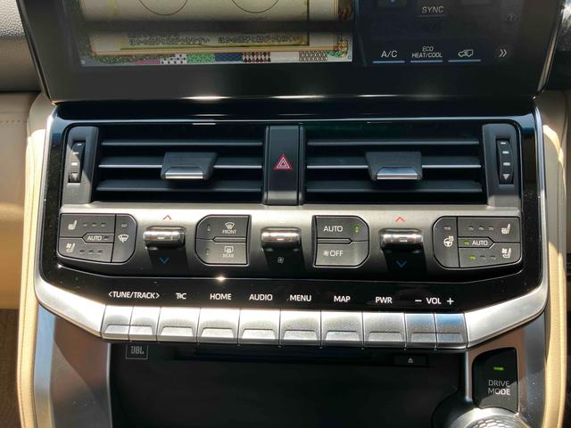 ランドクルーザー ZX ドラレコ ETC2.0 ナビ 全周囲カメラ フルセグTV Bluetooth CD DVD クールBOX 電動リアデフロック 寒冷地仕様 デジタルインナーミラー リアエンター(18枚目)