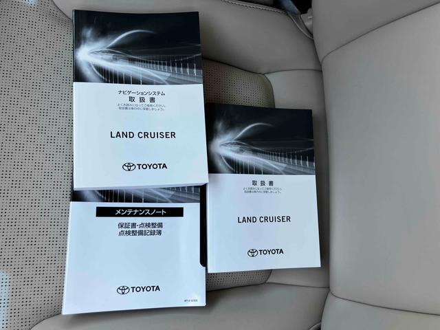 ランドクルーザー ZX ドラレコ ETC2.0 ナビ 全周囲カメラ フルセグTV Bluetooth CD DVD クールBOX 電動リアデフロック 寒冷地仕様 デジタルインナーミラー リアエンター(31枚目)