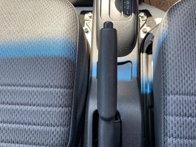 ハイゼットトラック スタンダードＳＡＩＩＩｔ　ＡＴ　衝突被害軽減システム　ＥＳＣ　エアコン　パワーステアリング　運転席エアバッグ（9枚目）