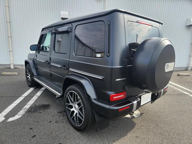 Ｇクラス Ｇ６３　ストロンガーザンタイムエディション　限定車日本２５０台　ＡＭＧカーボンファイバーインテリアトリム　ＡＭＧレザーエクスクルーシブパッケージ　バイカラー２２インチＡＷ　スライディングルーフ　レーダーセーフティ（8枚目）