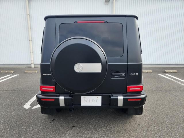 Ｇ６３　ストロンガーザンタイムエディション　限定車日本２５０台　ＡＭＧカーボンファイバーインテリアトリム　ＡＭＧレザーエクスクルーシブパッケージ　バイカラー２２インチＡＷ　スライディングルーフ　レーダーセーフティ(10枚目)