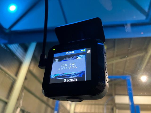 スカイライン ３７０ＧＴ　タイプＳ　ＢＢＳ１９インチアルミ　車検適応フジツボマフラー　ハーフレザーシート　純正ナビ　地デジＴＶ　サイド・バックカメラ　ＥＴＣ　キセノン　スマートキー　プッシュスタート　パワーシート　パドルシフト（13枚目）