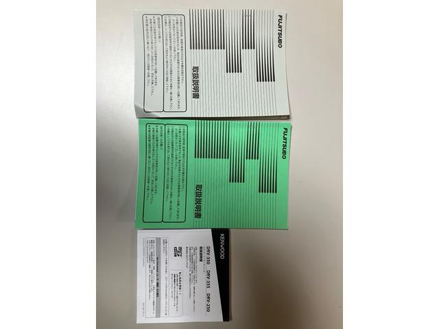 スカイライン ３７０ＧＴ　タイプＳ　ＢＢＳ１９インチアルミ　車検適応フジツボマフラー　ハーフレザーシート　純正ナビ　地デジＴＶ　サイド・バックカメラ　ＥＴＣ　キセノン　スマートキー　プッシュスタート　パワーシート　パドルシフト（31枚目）