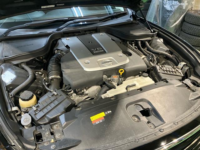 スカイライン ３７０ＧＴ　タイプＳ　ＢＢＳ１９インチアルミ　車検適応フジツボマフラー　ハーフレザーシート　純正ナビ　地デジＴＶ　サイド・バックカメラ　ＥＴＣ　キセノン　スマートキー　プッシュスタート　パワーシート　パドルシフト（35枚目）